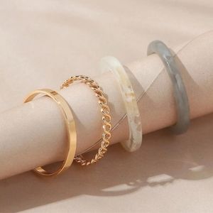 Marble and gold ring set